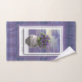 Viooltjes in een maanpot bad handdoek (Handdoek)