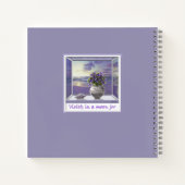 Viooltjes in een maanpot notitieboek (Achterkant)