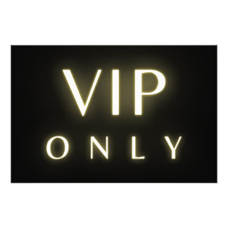 Vip only neon glanzende luxe tekst ontwerp foto afdruk