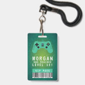 VIP-pas verjaardagsuitnodiging voor Green Gamer Badge (Voorzijde met lanyard)