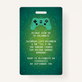 VIP-pas verjaardagsuitnodiging voor groene gamer Badge (Achterkant)
