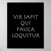 Vir sapit qui pauca loquitur poster (Voorkant)
