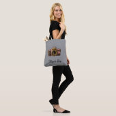 Viraal cadeau camera met eigen naam Slank Trendy Tote Bag (Op model)