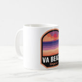 Virginia Beach VA Retro Zonsondergang Koffiemok (Voorkant links)