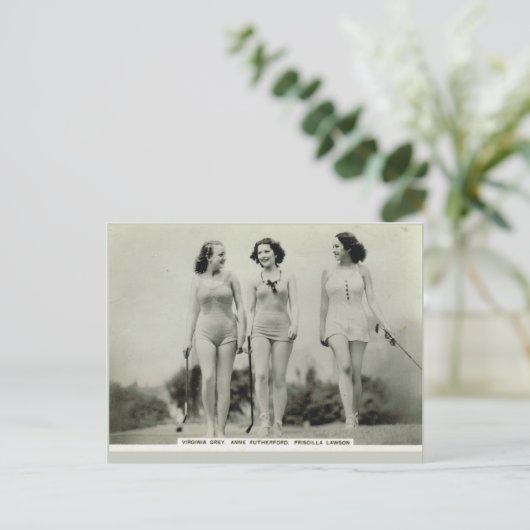 Virginia Gray, Anne Rutherford, Priscilla Lawson Briefkaart (Staand voorkant)