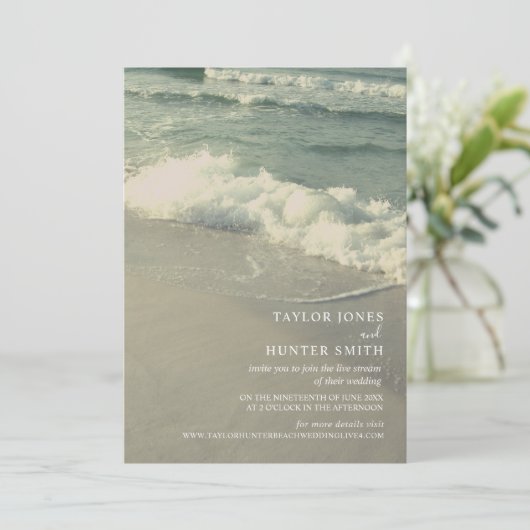 Virtuele live-uitzending strandbruiloft kaart (Staand voorkant)
