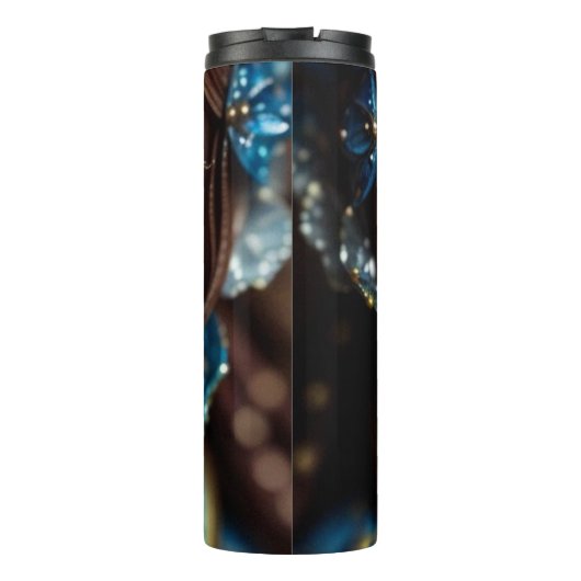 Virtuele pop (Barbara): Thermosbeker (Achterkant)