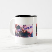 "Virtuoso" Guitar Player-Waterverf Tweekleurige Koffiemok (Voorkant links)