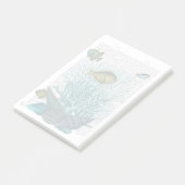 Vis, blauwe schalen en koralen post-it® notes (Schuin)