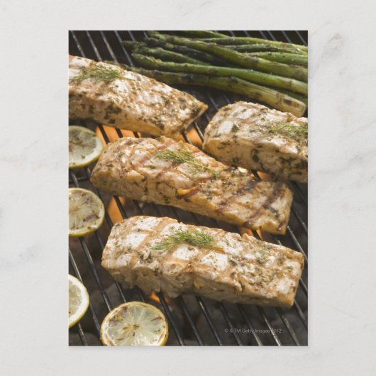 Vis en asperges op grill briefkaart (Voorkant)