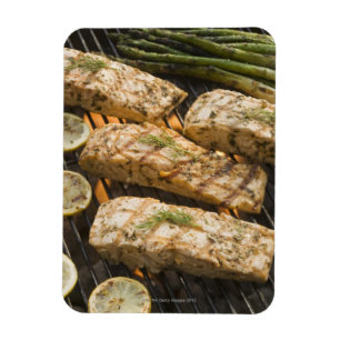 Vis en asperges op grill magneet