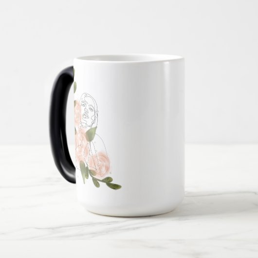 Visage floral minimal – roses douces magische mok (Voorkant links)