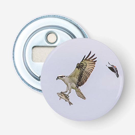 Visarend die door een rode gevleugelde merel button flesopener (Voorkant)