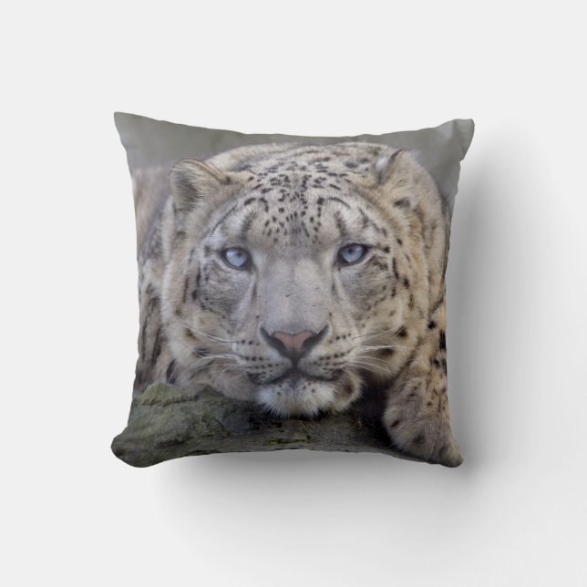 Vishnu Snow Leopard Pillow Kussen (Voorkant)