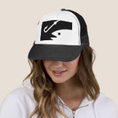 vishoofd en haak - zwart en wit trucker pet (In situ)