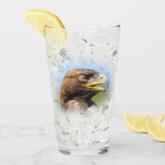 Visie op een mooie jonge Golden Eagle Glas (Voorkant ijs)