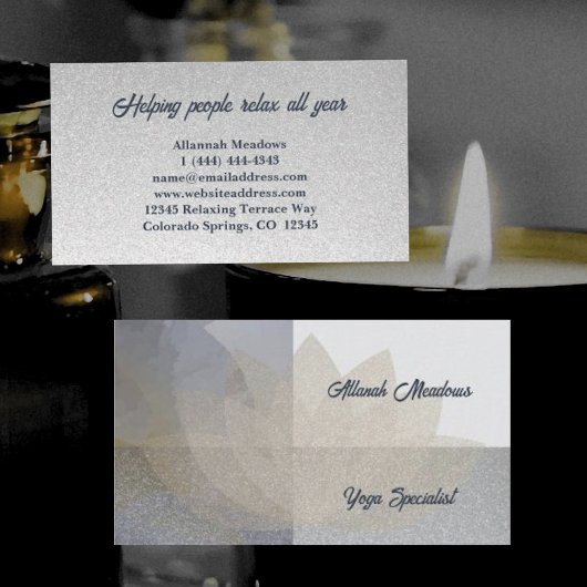 Visitekaartje met gouden Lotus Yoga-doordringing