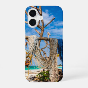 Visnetten drogen op het strand iPhone 16 hoesje