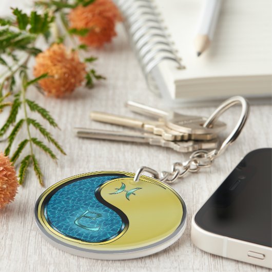 Vissen en metalen slang sleutelhanger (Voorkant Rechts)