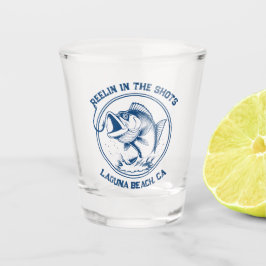 Vissen met de schoten shot glas