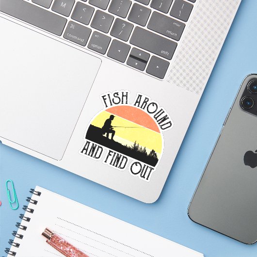 Vissen rond en ontdek het sticker (Laptop met iPhone)