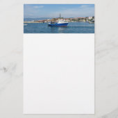 Vissende boot die naar het zee gaat flyer (Voorkant)