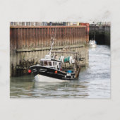 Vissende boot in Le Tréport in Frankrijk Feestdagenkaart (Voorkant)