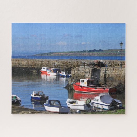 Vissende vaartuigen in de haven - Schotland Schil Legpuzzel (Horizontaal)