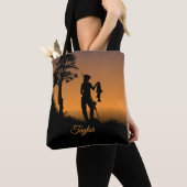 Vissersvrouw in de schemering tote bag (Dichtbij)