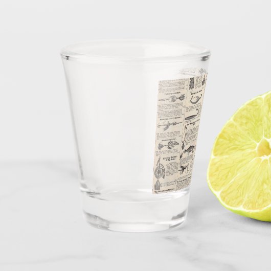  Vist: Antiek visser uit de jaren 1900 Shot Glas (Links)