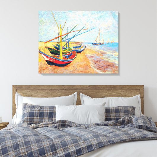 Vist Boats op het strand bij Saintes-Maries Canvas Afdruk (Insitu (Slaapkamer))