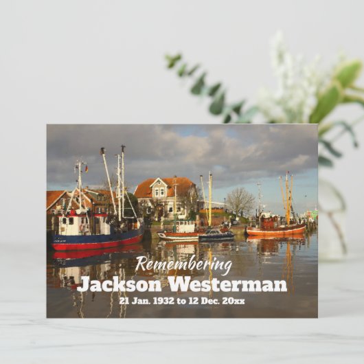 Vist boten in de herdenking van de haven kaart (Staand voorkant)