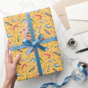 Vist op geel cadeaupapier