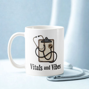 Vitals en Vibes Gezondheidszorg Humor Ontwerp Koffiemok