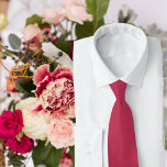 Viva Magenta Coordinating Wedding Stropdas<br><div class="desc">Coördineer uw bruiloft perfect door collecties te winkelen die zijn ontworpen met hetzelfde kleurenpalet in gedachten. Afhandeling EmmyINK's winkel voor extra coördinerende viva magenta bruiloft benodigdheden en décor!</div>