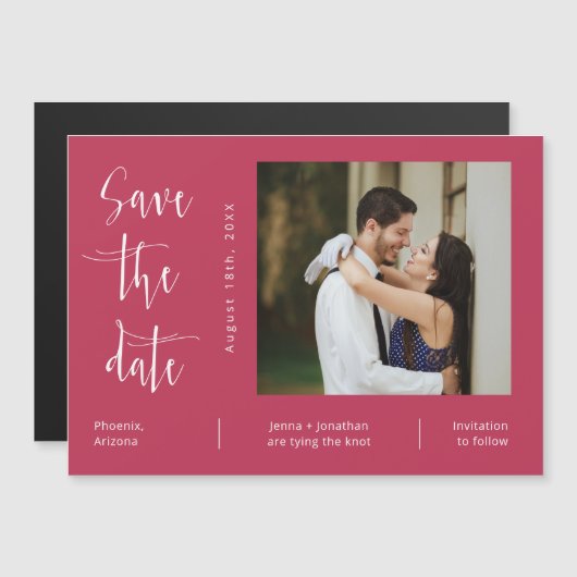 Viva Magenta minimalist Save the Date Photo Magnet Magnetische Uitnodiging (Voorkant / Achterkant)