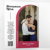 Viva Magenta Retro Boho Arch Foto QR Code Weddensc Drieluik Uitnodiging (Binnenzijde eerst)