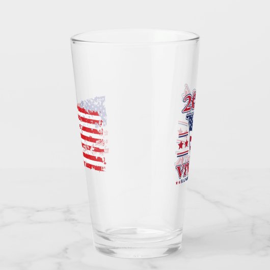 Vivek Ramaswamy voor President Glas (Rechts)