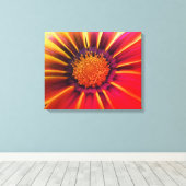 Vivid Color Gerber Daisy Canvas (Insitu (Houten vloer))