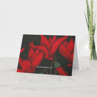 Vivid red Cyclamen bloeit donkerzwarte achtergrond Kaart