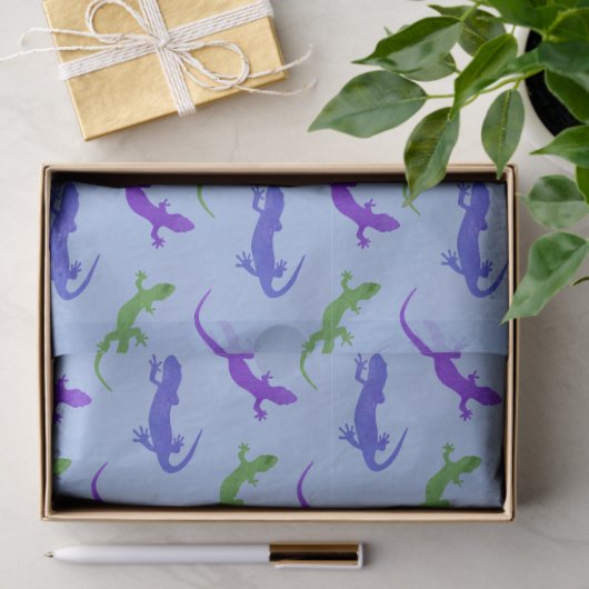 Vivid Salamander Silhouette in Blue Tissuepapier (Geschenk)