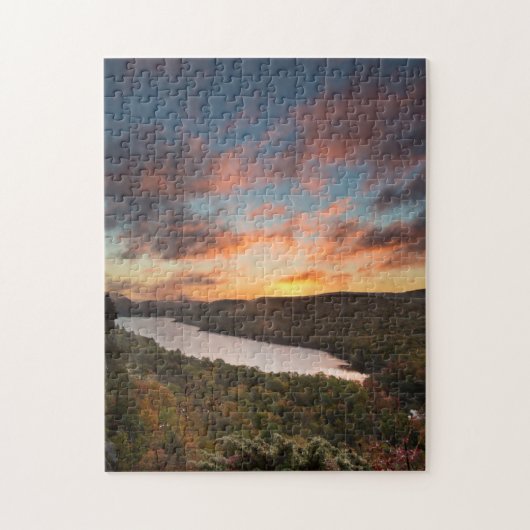 Vivid Sunrise over het wolkenmeer in het najaar Legpuzzel (Verticaal)
