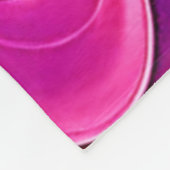 Vivid Waves: Abstract Neon Energy Flow Art Fleece Deken (Hoek)