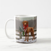 Vizsla Hond in Sneeuw Kerstmis Koffiemok (Links)