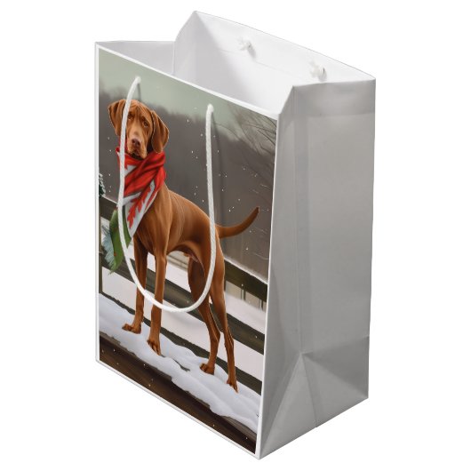 Vizsla Hond in Sneeuw Kerstmis Medium Cadeauzakje (Achterkant Gekanteld)