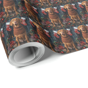Vizsla hond met kerstcadeaus open haard cadeaupapier