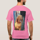 Vizsla hond zit en gelukkig t-shirt (Achterkant)