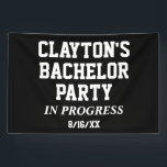 Vlag 'Bachelorfeest in uitvoering' Spandoek<br><div class="desc">Maak de ultieme viering bekend met onze “Vlag 'Bachelorfeest in uitvoering'”. Personaliseer het met de naam van de toekomstige bruidegom en de datum van het evenement. Laat iedereen weten dat het feest is begonnen en bereid je voor op een leuke avond. Bestel onze gepersonaliseerde vlag vandaag nog en maak de...</div>