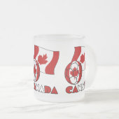 Vlag van Canada met Voetbal Matglas Koffiemok (Voorkant rechts)