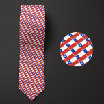 Vlag van Colombia Patroon Stropdas<br><div class="desc">De vlag van Colombia Pattern Necktie belicht de nationale kleuren van het land van een afstand door het gebruik van een slim hoekig ontwerp. Bij nadere beschouwing laat het naadloze herhaalbare patroon van kleine vlaggetjes op een esthetisch aangename manier het nationale vaandel zien.</div>